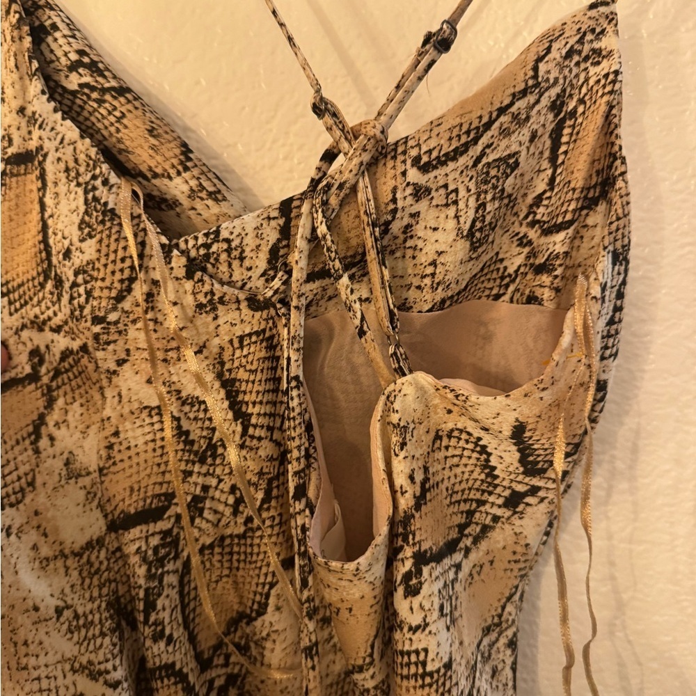 Astr The Label Python Print Dress - Picture 3 of 7